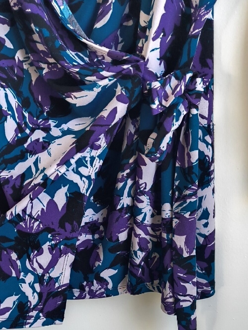Floral Wrap Top in Teal and Purple - Picture 3 of 6